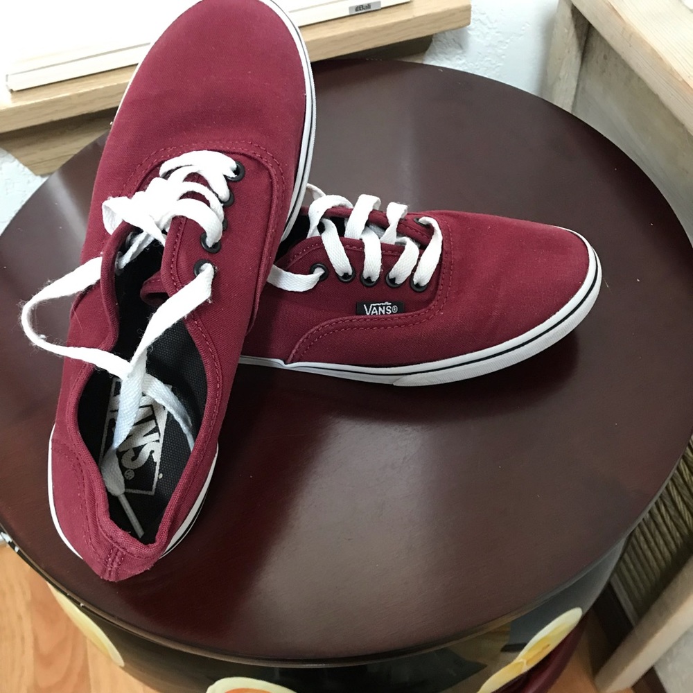 Women’s Vans Shoes 👟